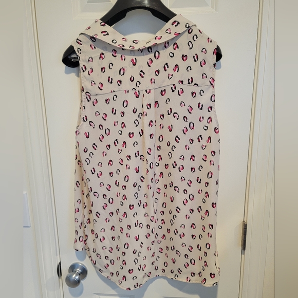 Adorable leopard print blouse - Picture 2 of 2